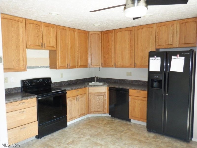 21801 Little Brook Way, Strongsville, OH 44149 Photo 12