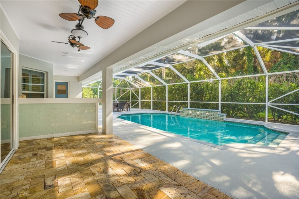 4390 2nd Square Sw, Vero Beach, FL 32968 Photo
