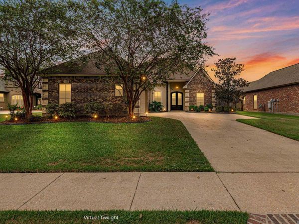 14670 Wisteria Lakes Dr, Baton Rouge, LA 70818