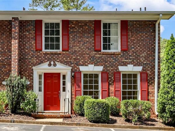 1138 Moorestown Circle , Decatur, GA 30033