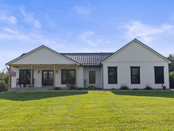 4675 Hunt Road, Hopewell, OH 43746