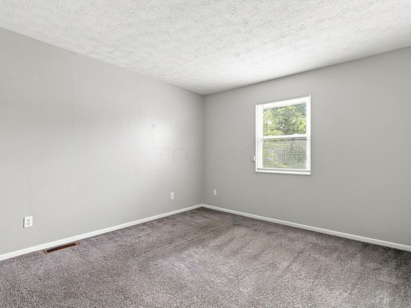 844 Pine Way Drive, Unit D4, Worthington, OH 43085 Photo 13
