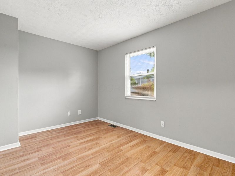 844 Pine Way Drive, Unit D4, Worthington, OH 43085 Photo 18
