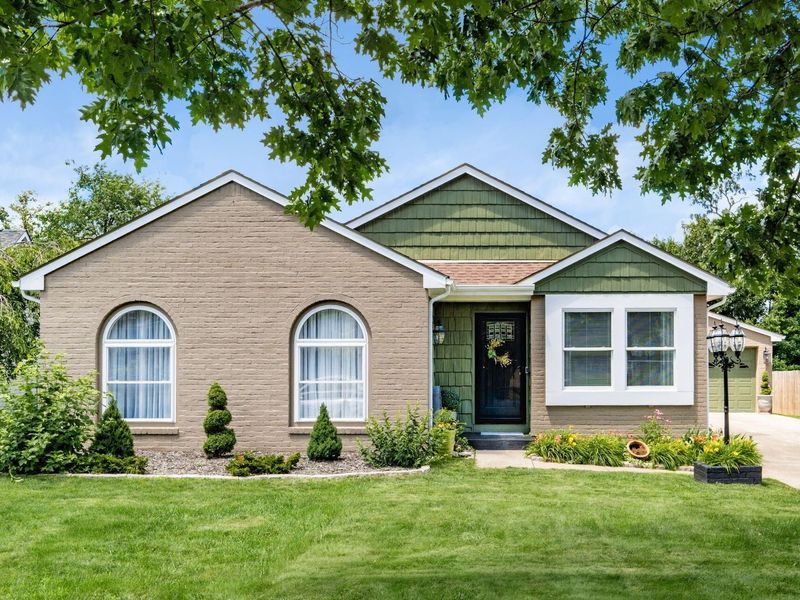 3998 Thompson Avenue, Grove City, OH 43123 Photo 2