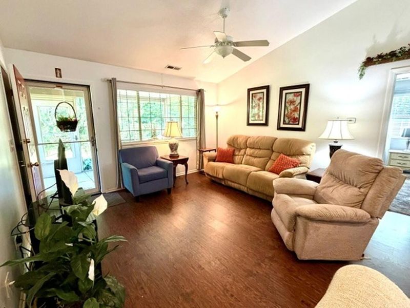 3954 Wiston Drive, Groveport, OH 43125 Photo 4