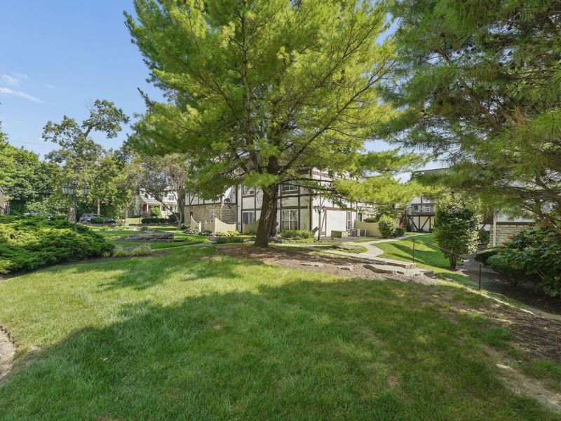 1577 Arlington Avenue, Unit 1577B, Marble Cliff, OH 43212 Photo 34