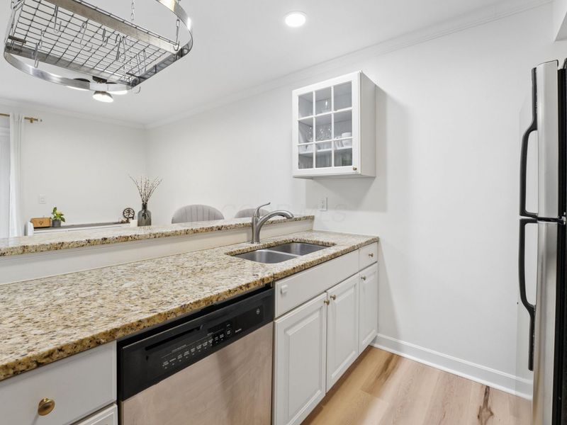 1577 Arlington Avenue, Unit 1577B, Marble Cliff, OH 43212 Photo 6