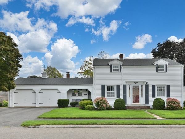 8 Irving St, Danvers, MA 01923