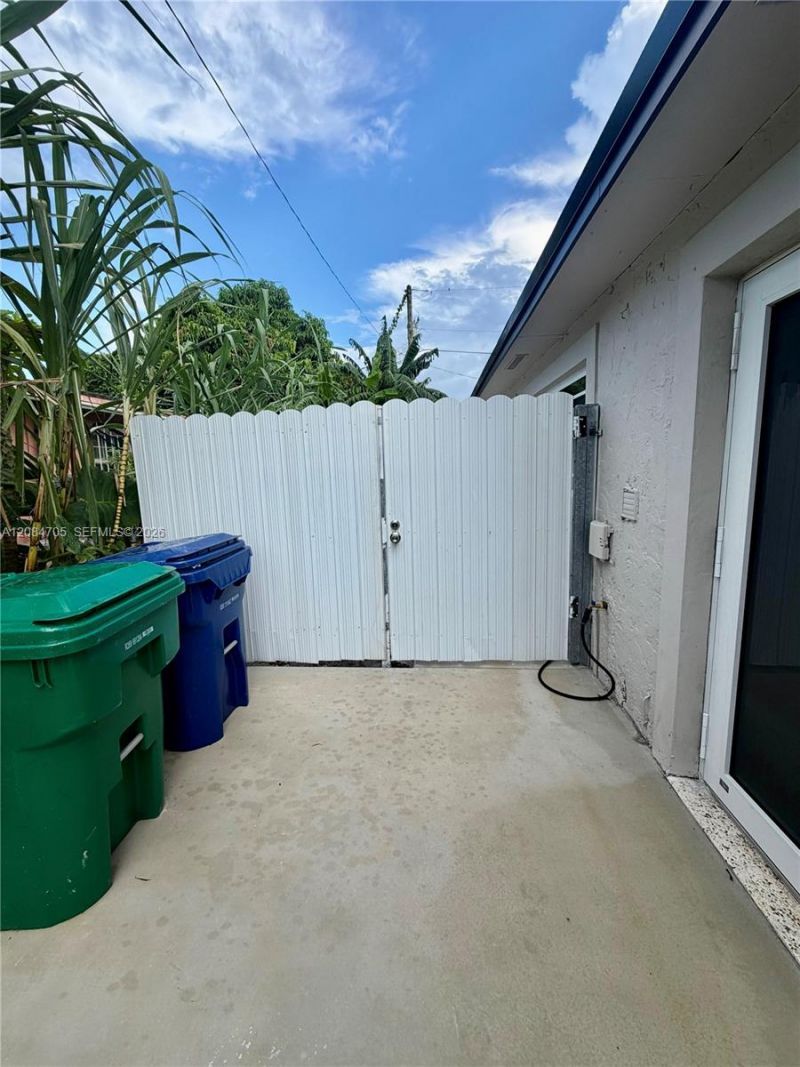 2221 NW 170th St, Miami Gardens, FL 33056 Photo