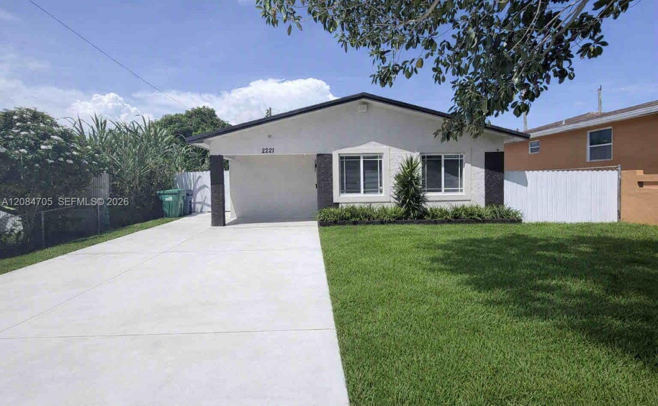 2221 NW 170th St, Miami Gardens, FL 33056 Photo
