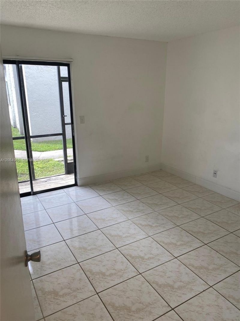 3016 Coral Ridge Dr , Unit 113B, Coral Springs, FL 33065 Photo