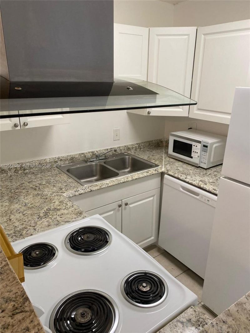 3016 Coral Ridge Dr , Unit 113B, Coral Springs, FL 33065 Photo