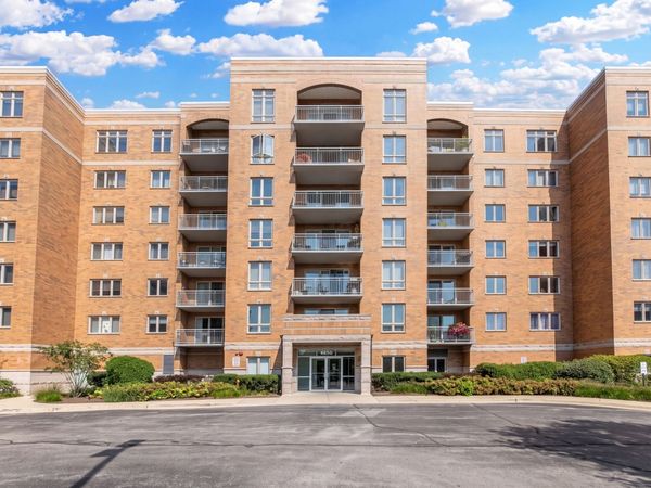 6815 N Milwaukee Avenue , Unit 507, Niles, IL 60714