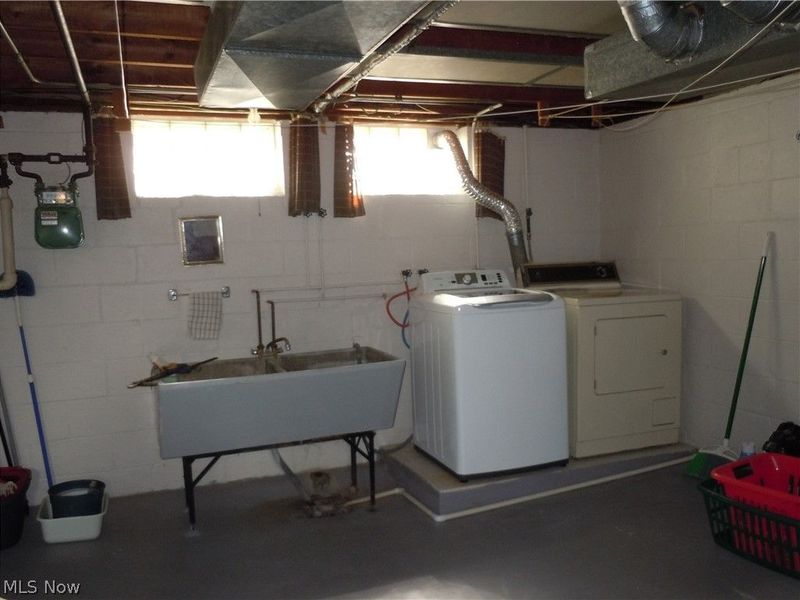 23750 Puritan Avenue, Euclid, OH 44123 Photo 11