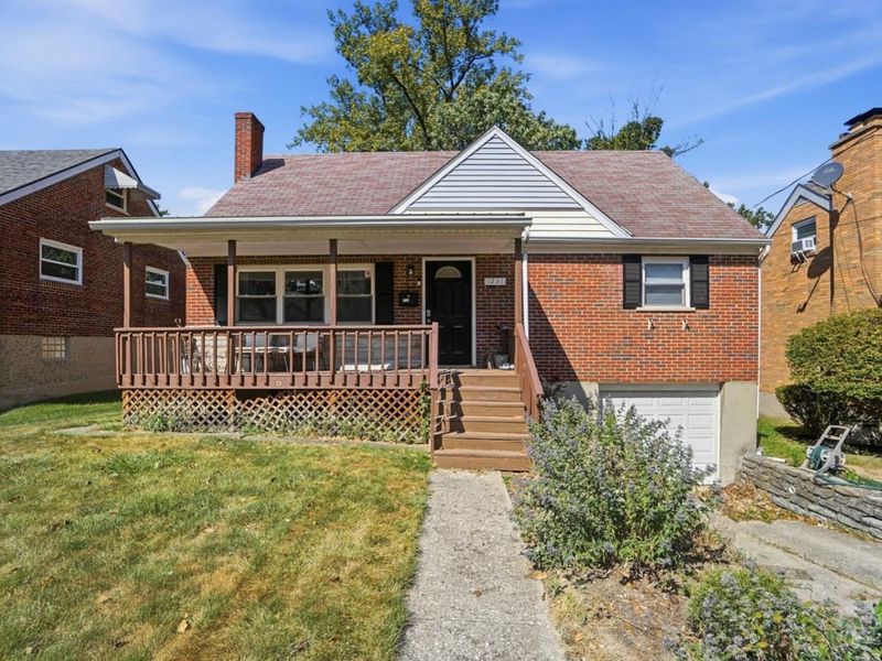 1231 Thurnridge Drive, Reading, OH 45215 Photo 1