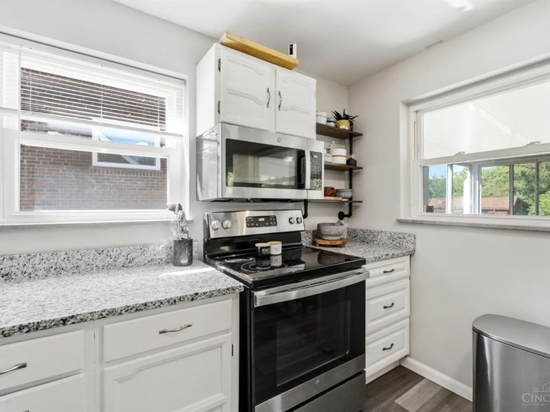 1231 Thurnridge Drive, Reading, OH 45215 Photo 13