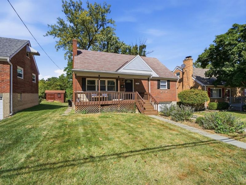 1231 Thurnridge Drive, Reading, OH 45215 Photo 3