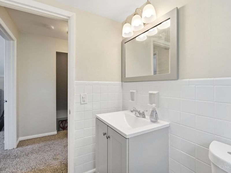 1231 Thurnridge Drive, Reading, OH 45215 Photo 36