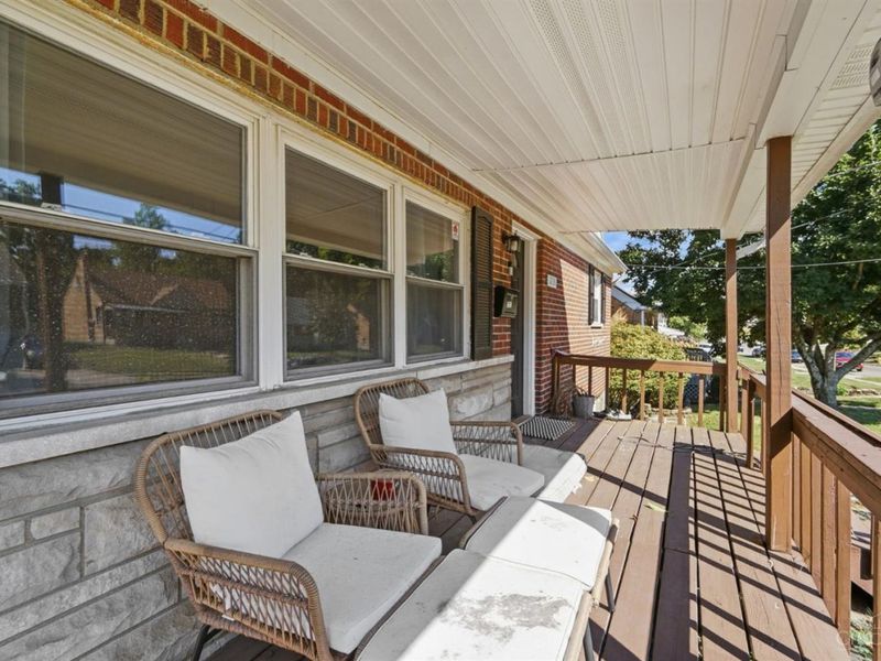 1231 Thurnridge Drive, Reading, OH 45215 Photo 4