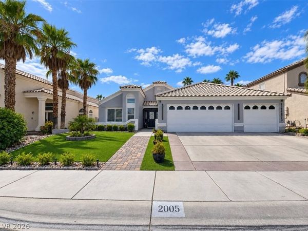 2005 Madagascar Lane , Las Vegas, NV 89117