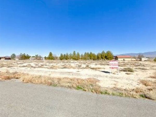 590 Chickadee Court , Pahrump, NV 89048