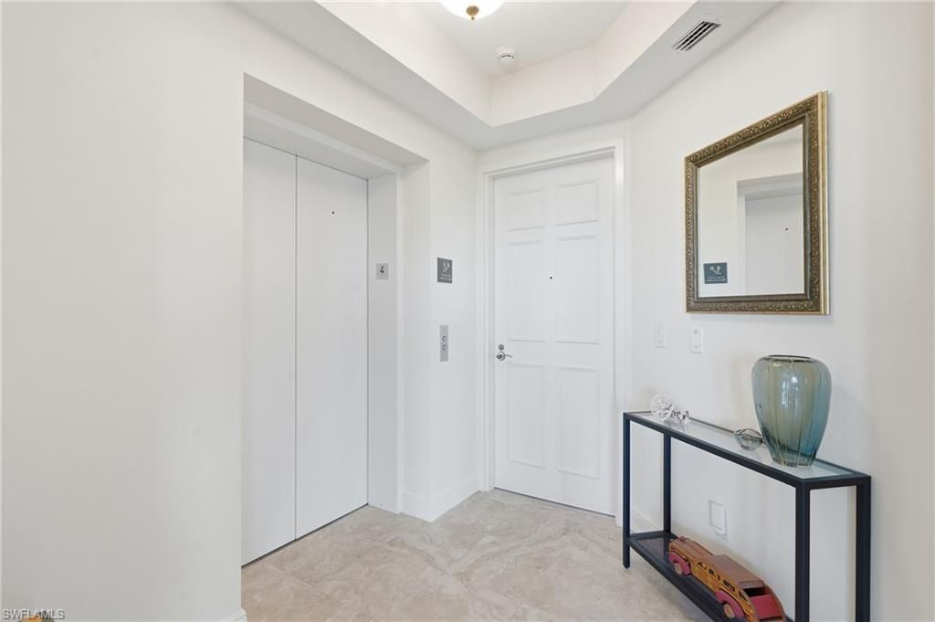 285 Grande Way , Unit 401, Naples, FL 34110 Photo