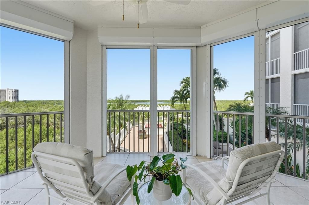 285 Grande Way , Unit 401, Naples, FL 34110 Photo