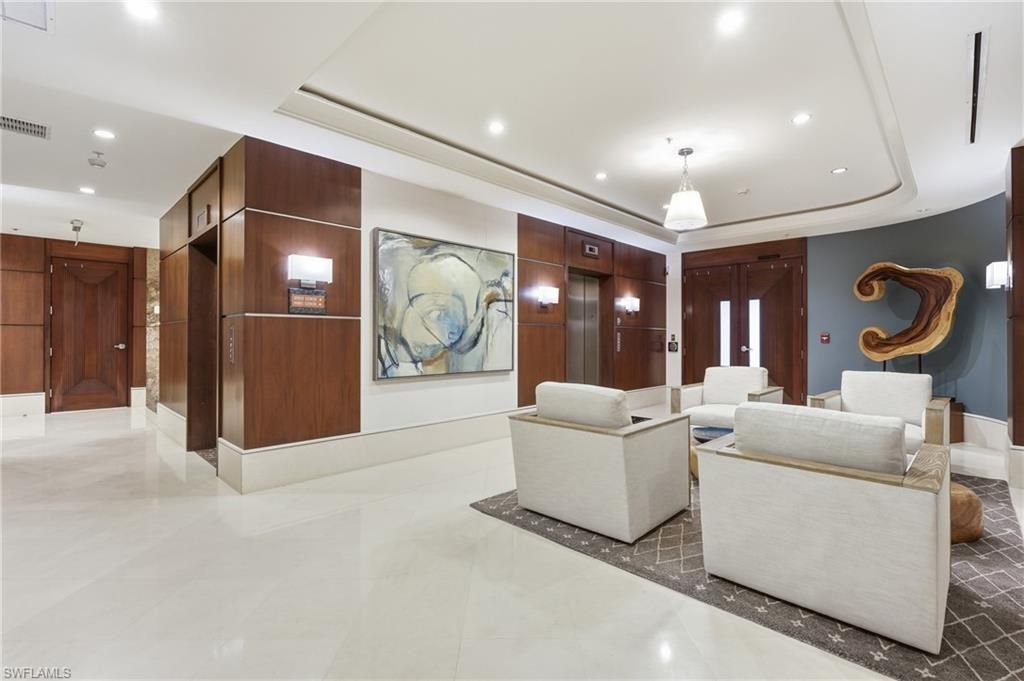 285 Grande Way , Unit 401, Naples, FL 34110 Photo