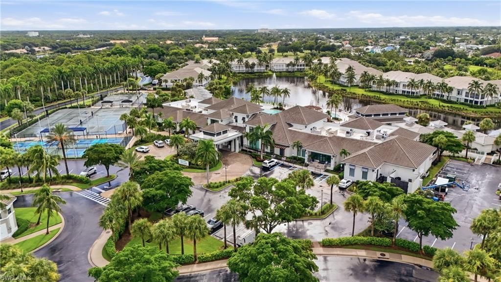 285 Grande Way , Unit 401, Naples, FL 34110 Photo