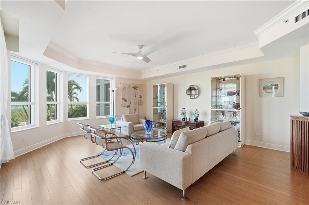 285 Grande Way , Unit 401, Naples, FL 34110 Photo