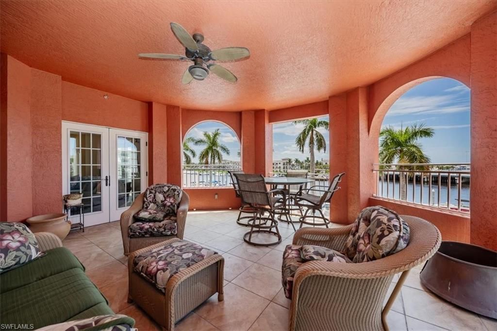 451 Bayfront Pl , Unit 5207, Naples, FL 34102 Photo
