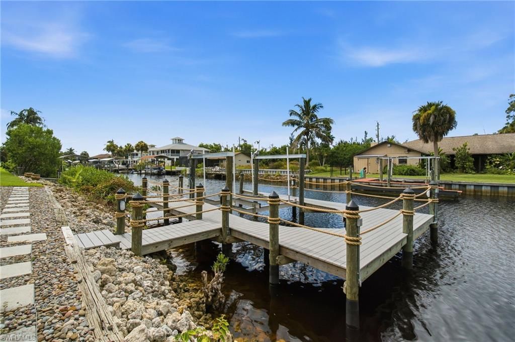 5531 Harborage Dr, Fort Myers, FL 33908 Photo