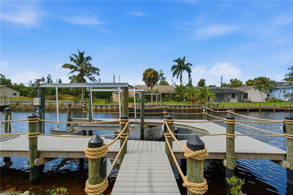 5531 Harborage Dr, Fort Myers, FL 33908 Photo