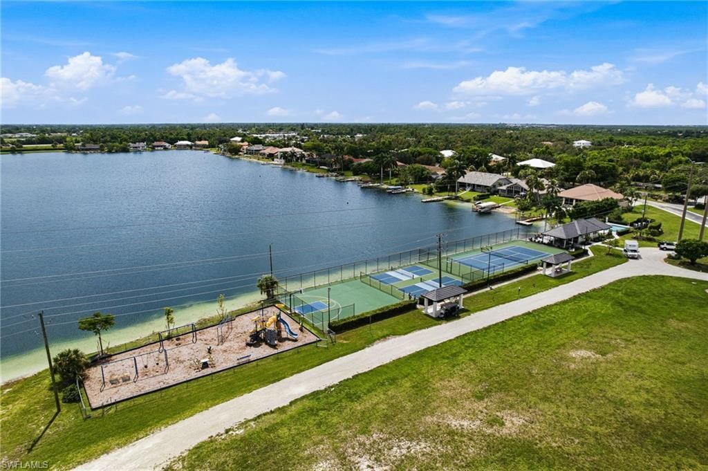 5531 Harborage Dr, Fort Myers, FL 33908 Photo