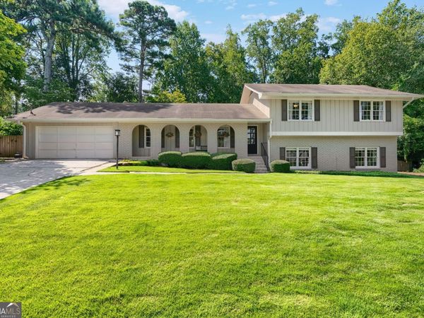 1475 Carnaby Court, Dunwoody, GA 30338