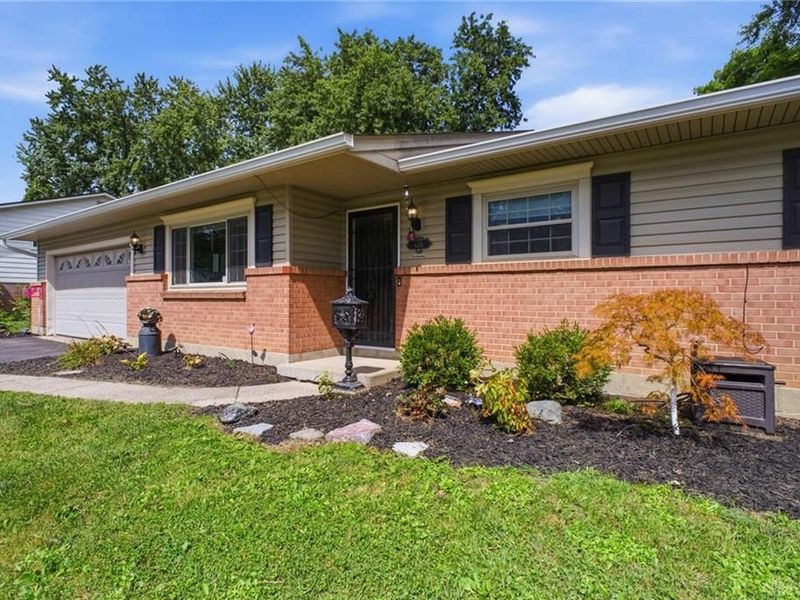 435 Crestgrove Avenue, Vandalia, OH 45377 Photo 2