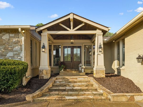 8112 Vaden Dr , Brentwood, TN 37027