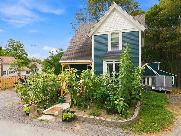 18 Fountain Street , Gardiner, ME 04345