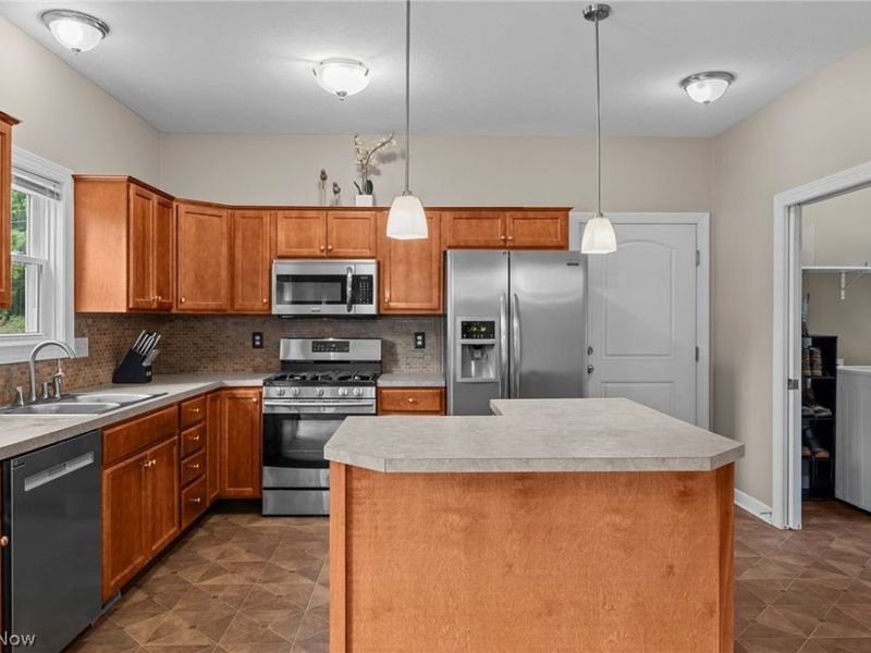 630 Sunset View Boulevard, Tallmadge, OH 44278 Photo 18