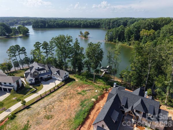 1012 Timberlake Point, Belmont, NC 28012