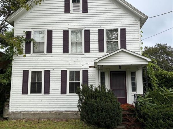 27 S Main Street , New Berlin, NY 13411