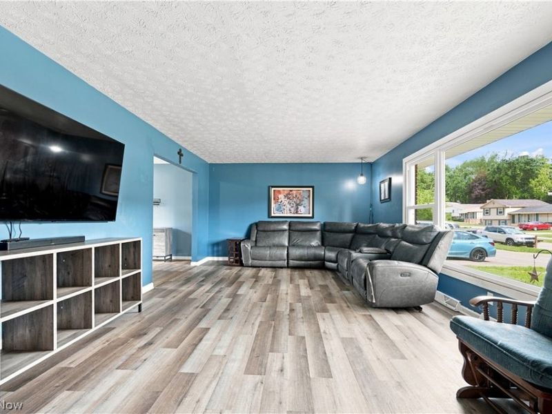 4837 leigh Avenue NW, Canton, OH 44709 Photo 5