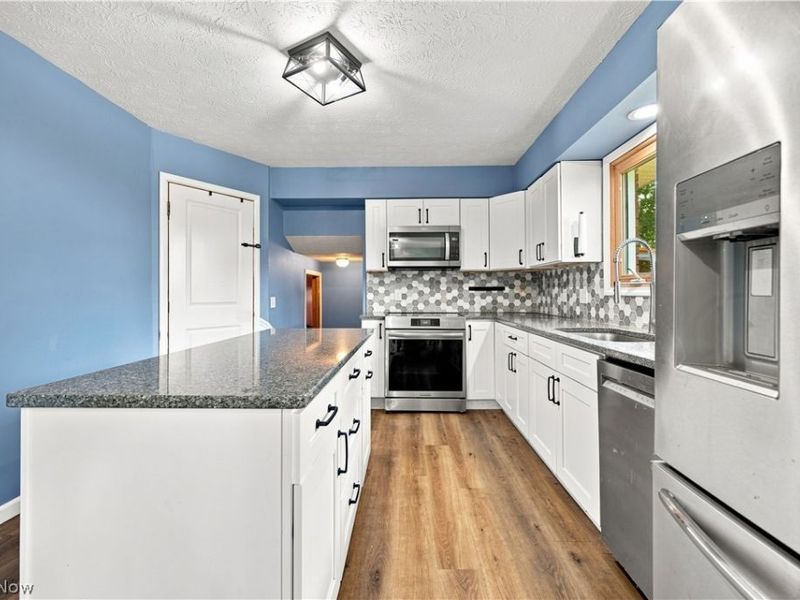 4837 leigh Avenue NW, Canton, OH 44709 Photo 8