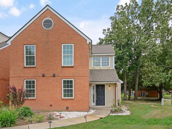 7803 Jefferson Place Blvd, Unit #E, Baton Rouge, LA 70809