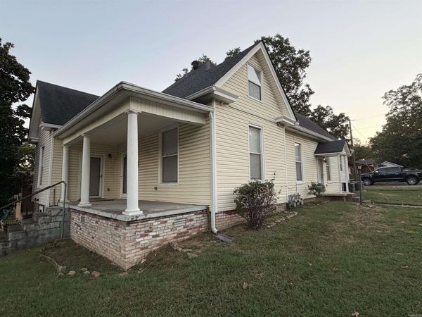 500 Valentine Drive , Little Rock, AR 72205