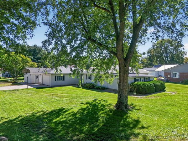 218 N High Street , Mount Victory, OH 43340