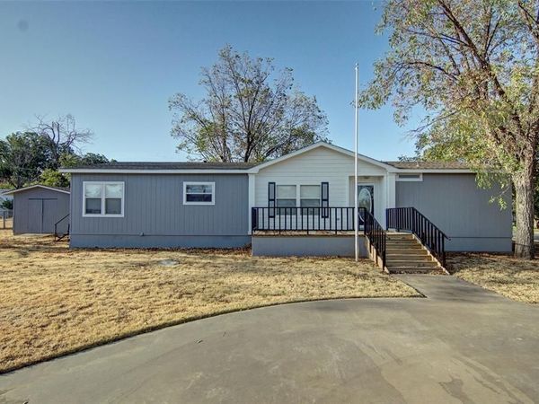 1200 1st Street , Graham, TX 76450