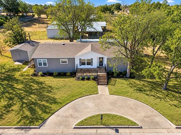 1200 1st Street, Graham, TX 76450