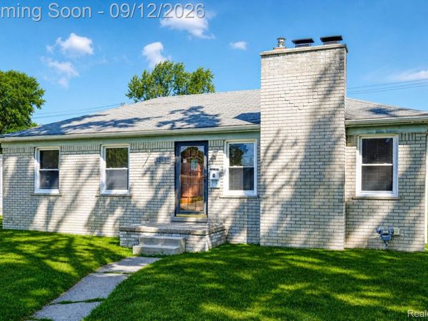 32600 W Chicago Street, Livonia, Mi 48150