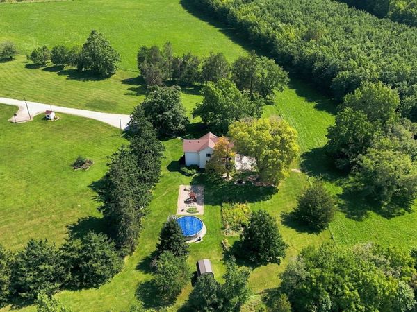 11722 N River Road, New Haven, IN 46774
